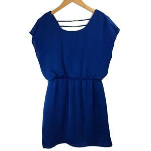 City triangles blue size medium dress with belt